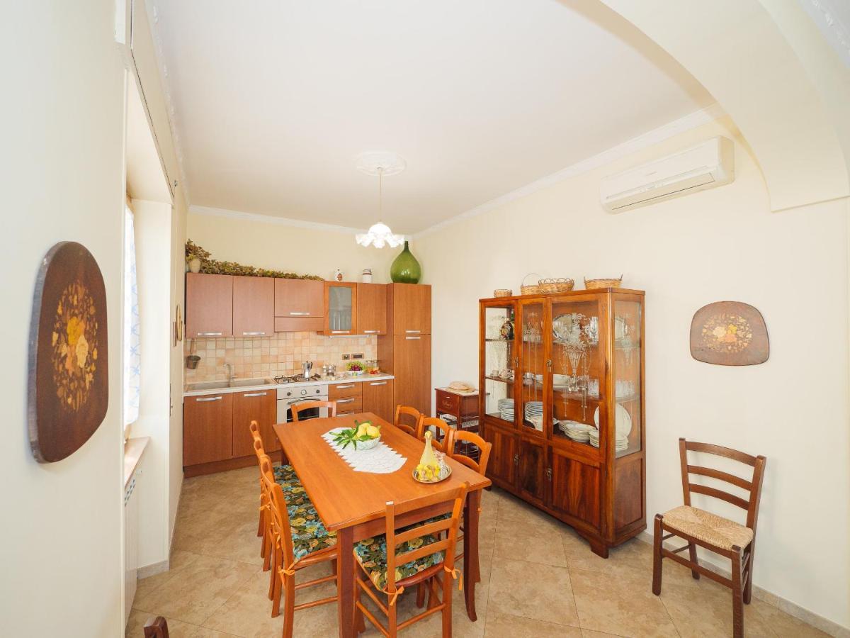 Aranci 67 - Convenient Apartment In Sorrento Centre Екстериор снимка